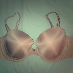 32DDD Victoria’s Secret Lined Demi